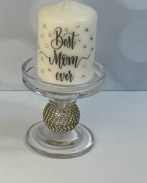 Yes, every mom is the BEST, so tell her with a candle sprinkled with hand-embellished crystals