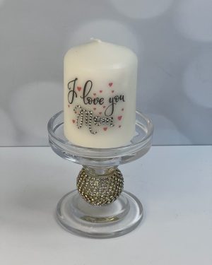 Tell your mom you love her with this hand-embellished candle